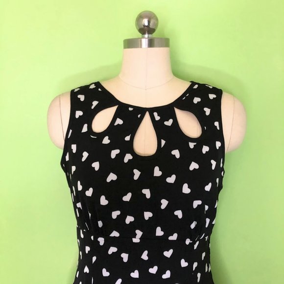 NWT Medium Black and White Teardrop Heart Retro Valentine Dress Modcloth - Picture 3 of 5